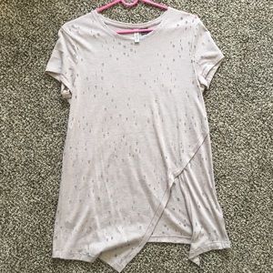 Short sleeve mauve tee with asymmetrical detailing
